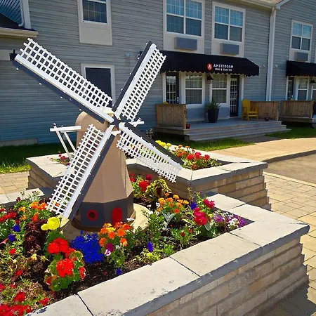 Amsterdam Inn & Suites, An Ascend Collection Hotel-2