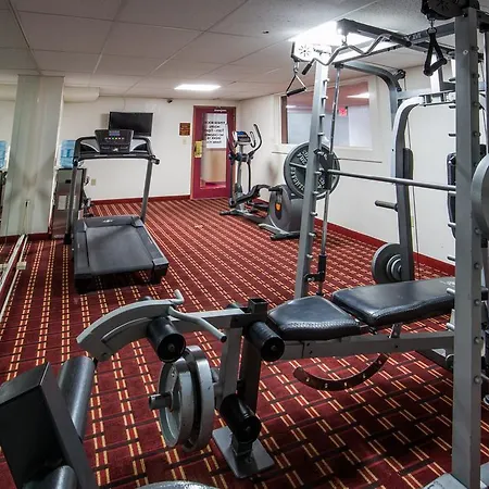 Ramada By Wyndham Medford Hotel & Conference Center-3