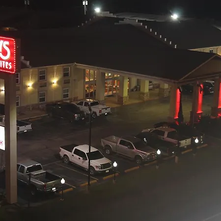Bays Inn And Suites Baytown-3