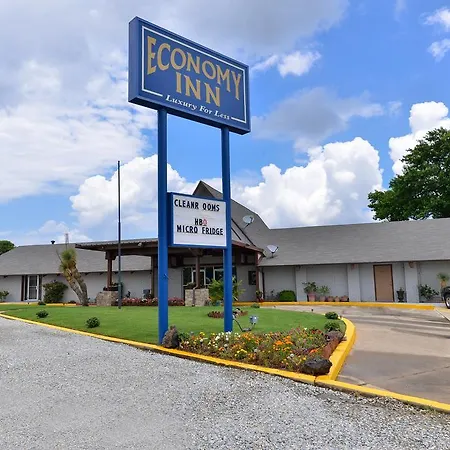 Economy Inn Ardmore-3