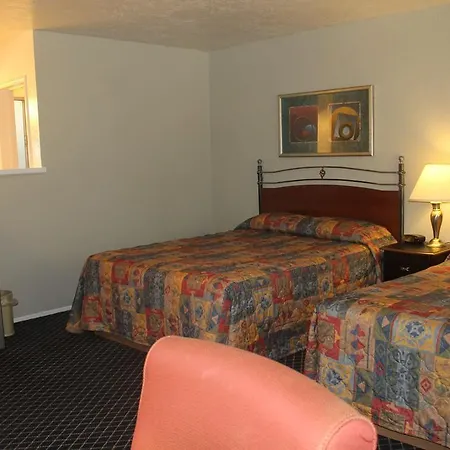 Golden Chain Motel-2