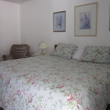 Paintbrush Inn-2