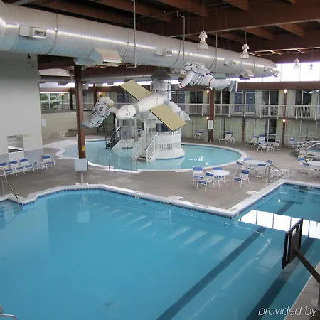 Atrium Hotel & Conference Center-3