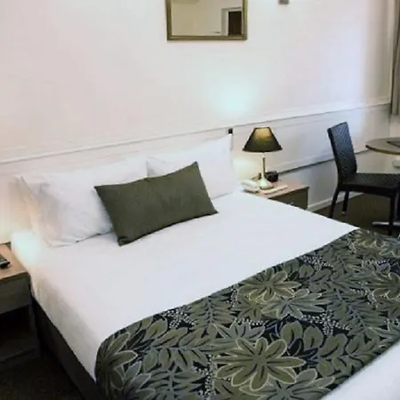 Garden City Motor Inn-3