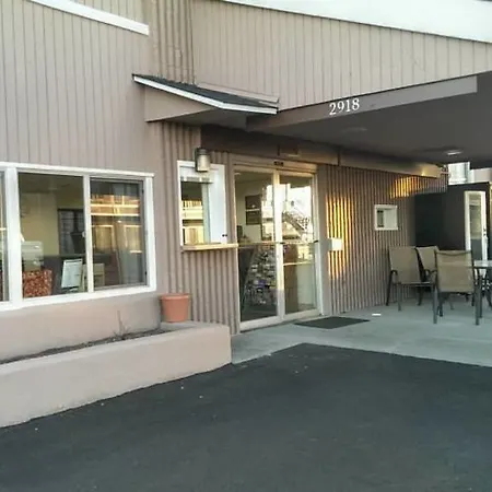 Travelodge By Wyndham Flagstaff Near I-40-2