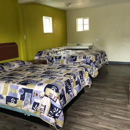 Budget inn-2
