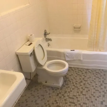 Budget Inn-3