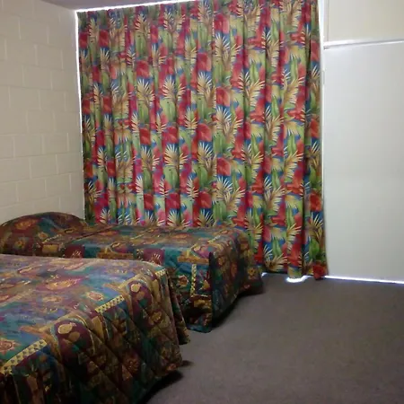 The Islands Inn Motel-2