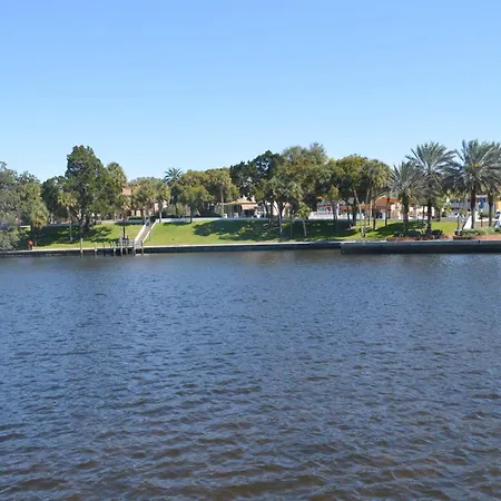 Tarpon Inn-3