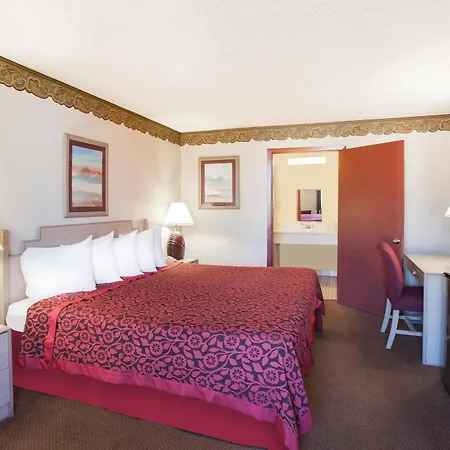 Economy Inn-2