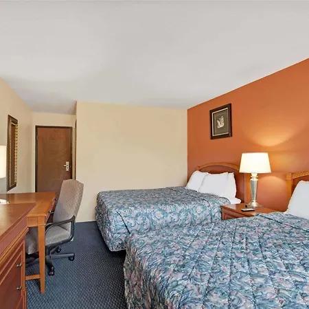 Monte Carlo Inn-2