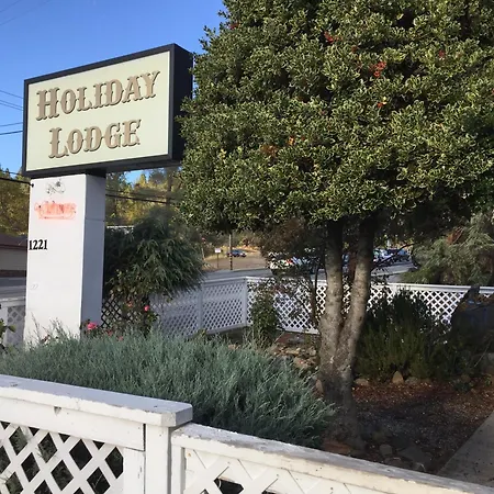 Holiday Lodge-2