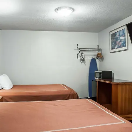 Rodeway Inn & Suites-3
