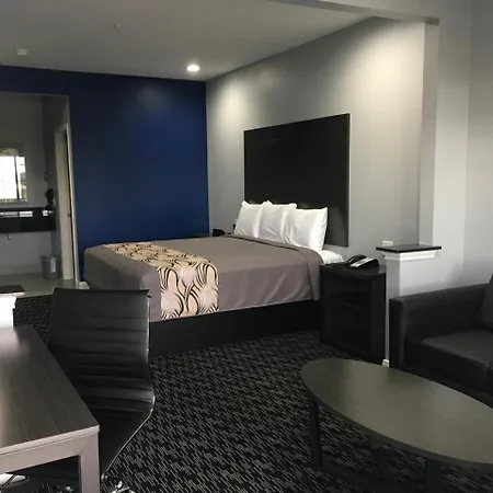 Platinum Inn And Suites-2