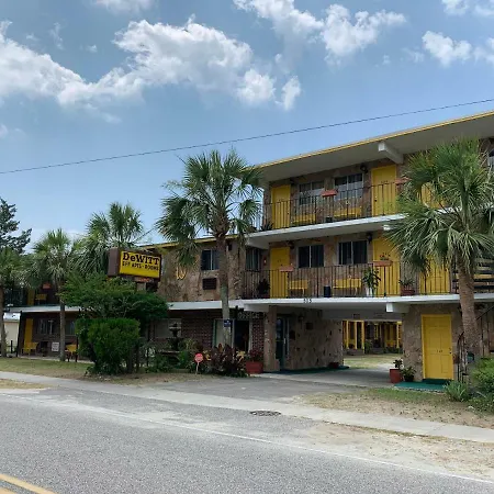 Dewitt Rooms & Cottages-2