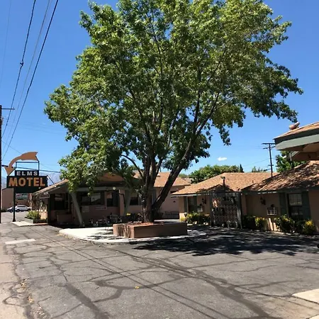Bishop Elms Motel-2