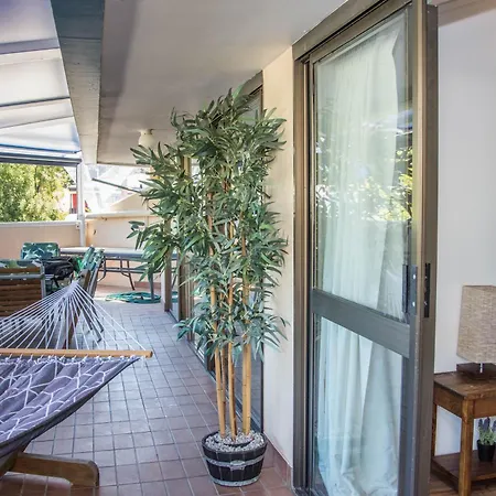 Colonial Court Beachfront Motel & Holiday Stay-3