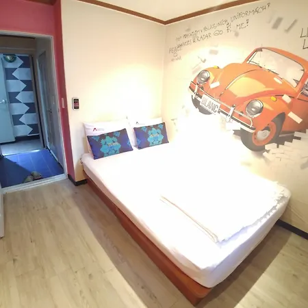A Motel-2