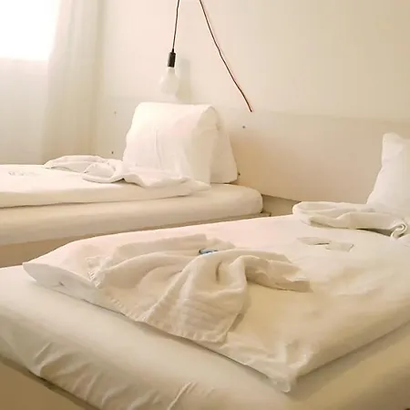 Easy-Living Budget Rooms Lindenstrasse 48-3