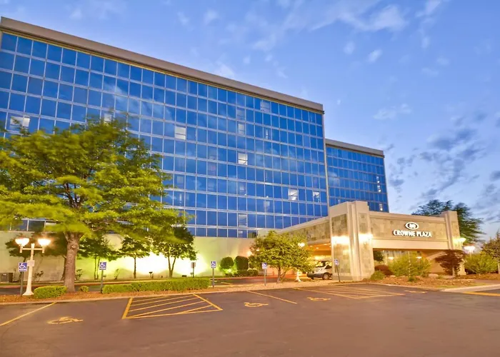 Crowne Plaza Tulsa Southern Hills
