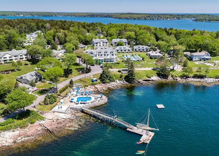 Golf hotel: Spruce Point Inn Resort And Spa