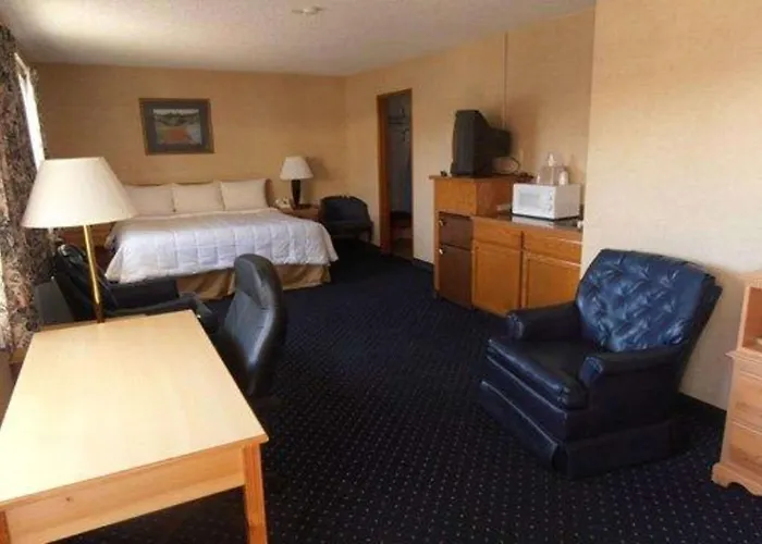 3 star hotel: Econo Lodge Inn & Suites Central