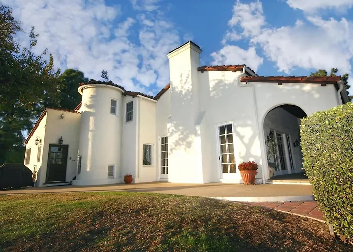 5 star hotel: The Patrician Hollywood Universal