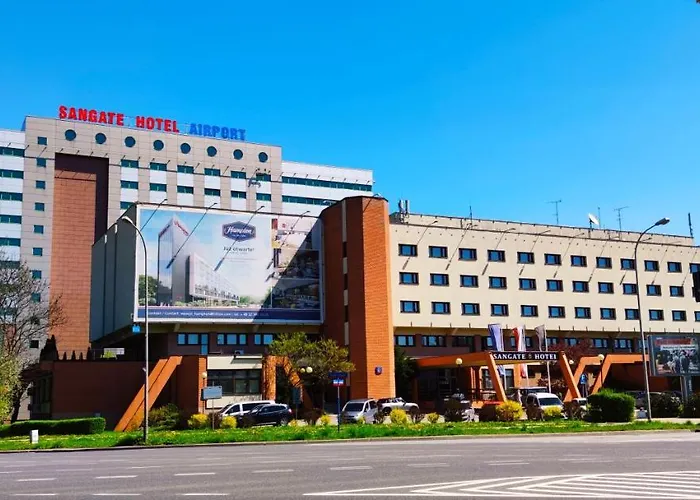 Resort: Sangate Hotel Airport