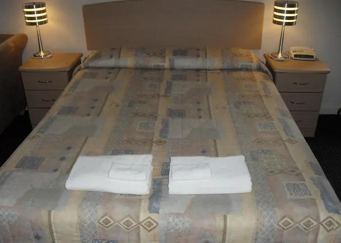 Victoria Suites