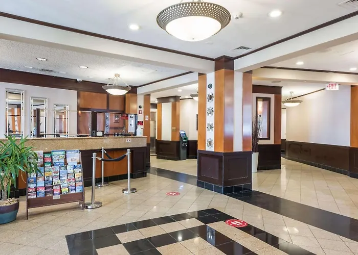 Clarion & Suites