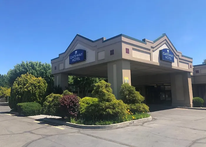 Cheap hotel: Gateway Hotel