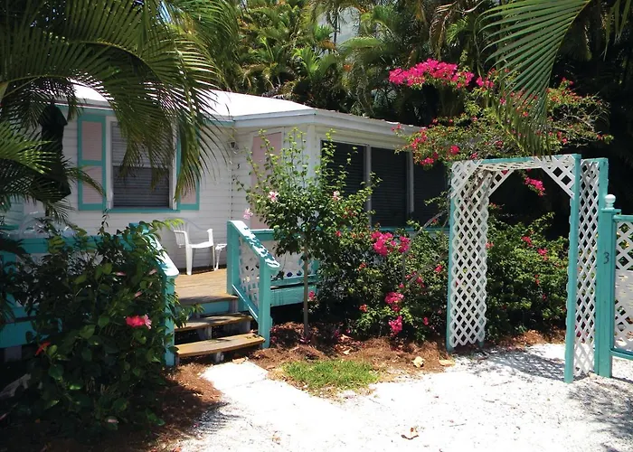 Hotel with view: Gulf Breeze Cottages