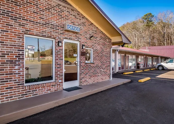 Knights Inn - Cleveland