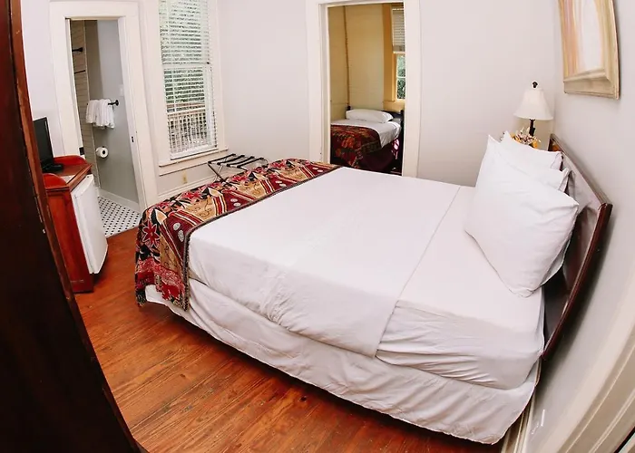 Bed and Breakfast Inn On The Riverwalk