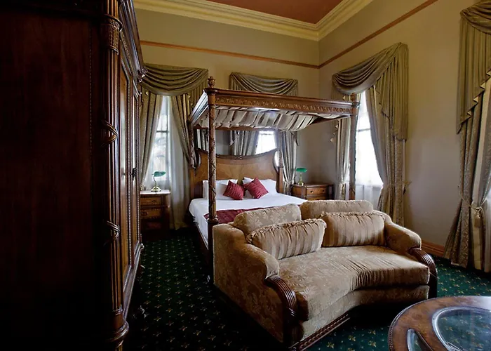 Luxury hotel only: Denison Boutique Hotel