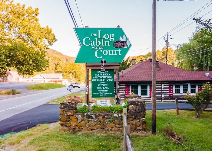 Cabin: Log Cabin Motor Court