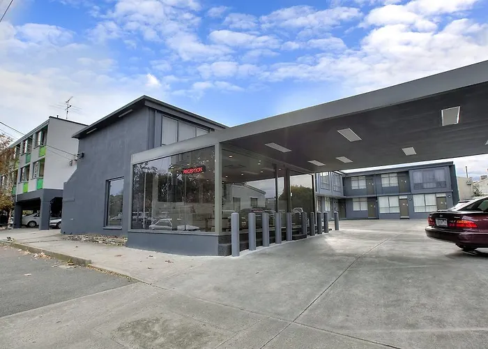 Melbourne'S Princes Park Hotel