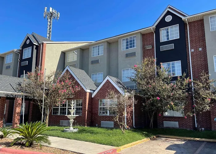 Super 8 By Wyndham Downtown Ne