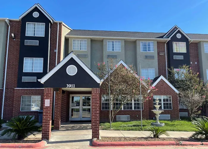 Super 8 By Wyndham Downtown Ne