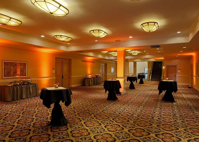 Hotel with view: Crowne Plaza San Diego - Mission Valley By Ihg