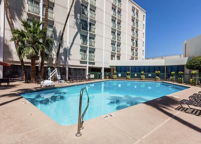 Doubletree By Hilton Midtown