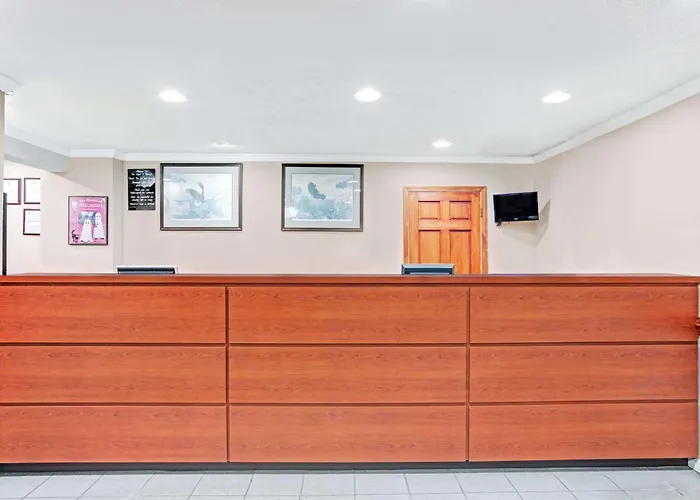 Super 8 By Wyndham Williamsburg/Historic Area
