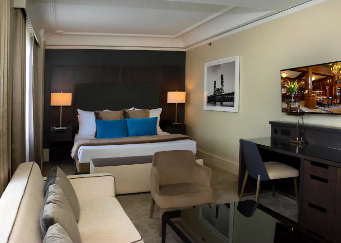  Benson Portland, Curio Collection By Hilton