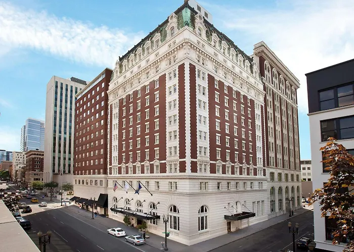  Benson Portland, Curio Collection By Hilton