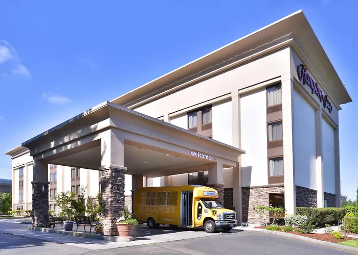 Hotels with tennis Hampton Inn Seattle Airport