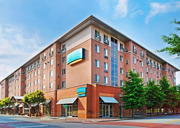 Jacuzzi hotel: Staybridge Suites Chattanooga Downtown - Convention Center By Ihg