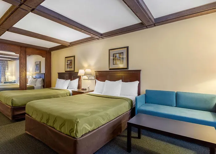 Pet Friendly hotel: Quality Inn - Torrance Lomita