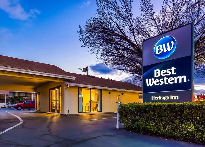 Central hotel: Best Western Heritage Inn