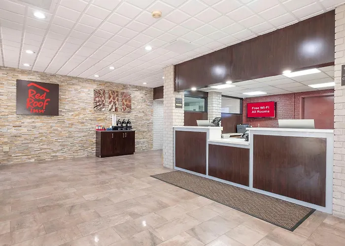 Cheap hotel: Red Roof Inn Roanoke Rapids