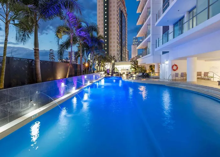 Romantic hotels Wyndham Resort Surfers Paradise